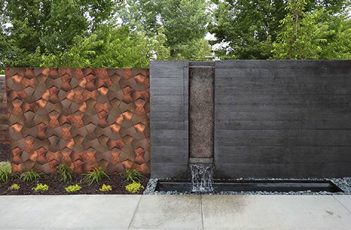montaje-blink-corten-muro-negro-029608-zg9UFwmU-e1591999900613-500px